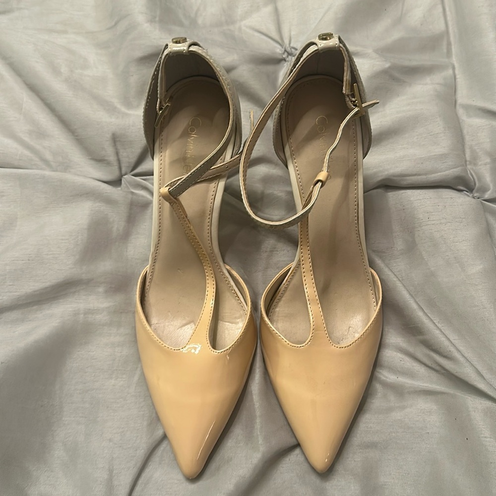 Gorgeous like new CK high heels